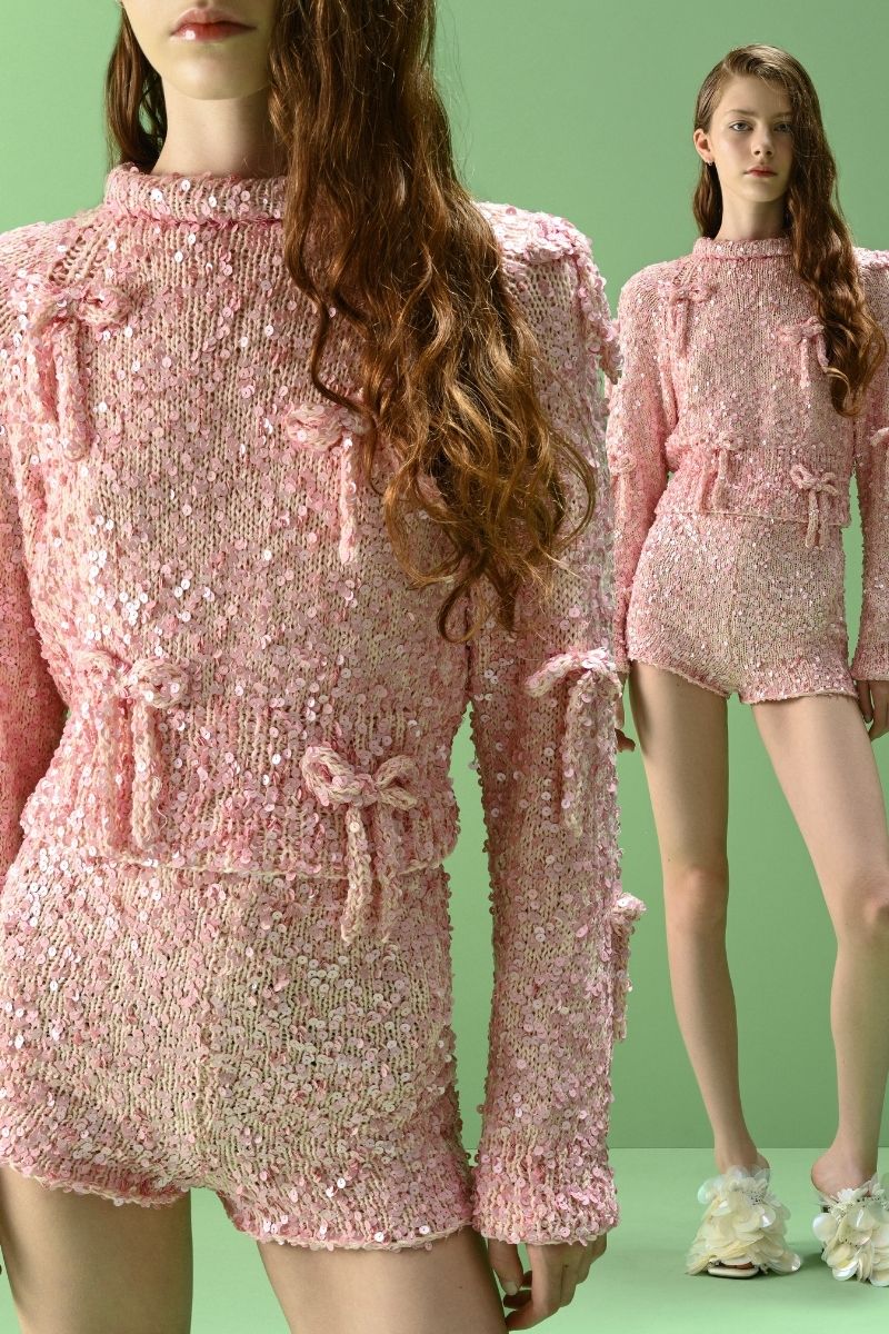 SALUE LONG SLEEVE SWEATER IN PINK
