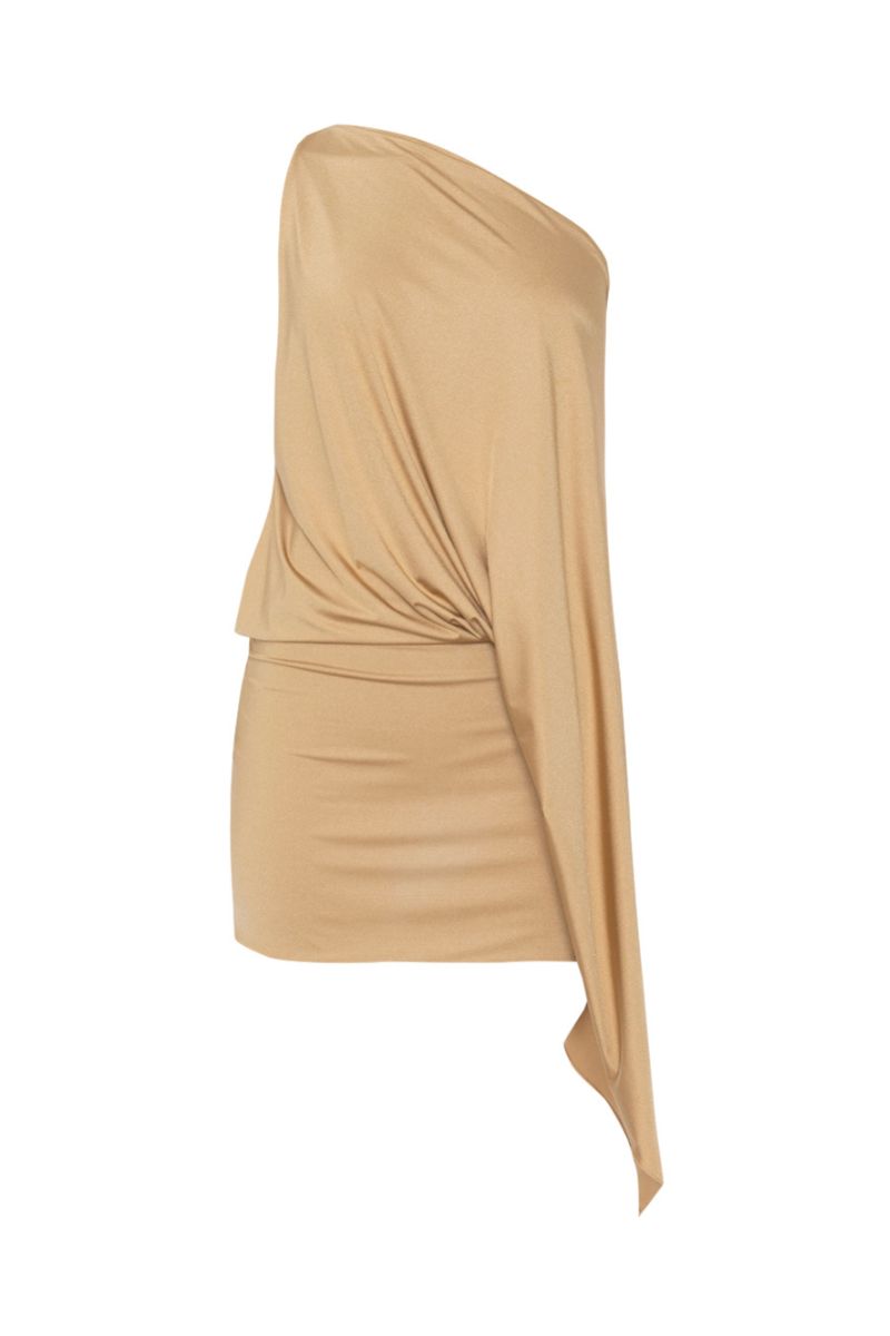 SAUDADE IN GOLD IN DRESS
