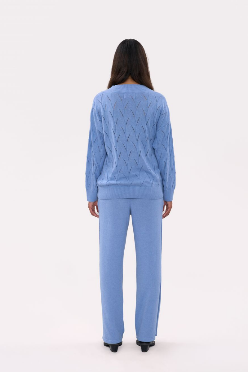 OVERSIZED V NECK JUMPER IN LIGHT BLUE