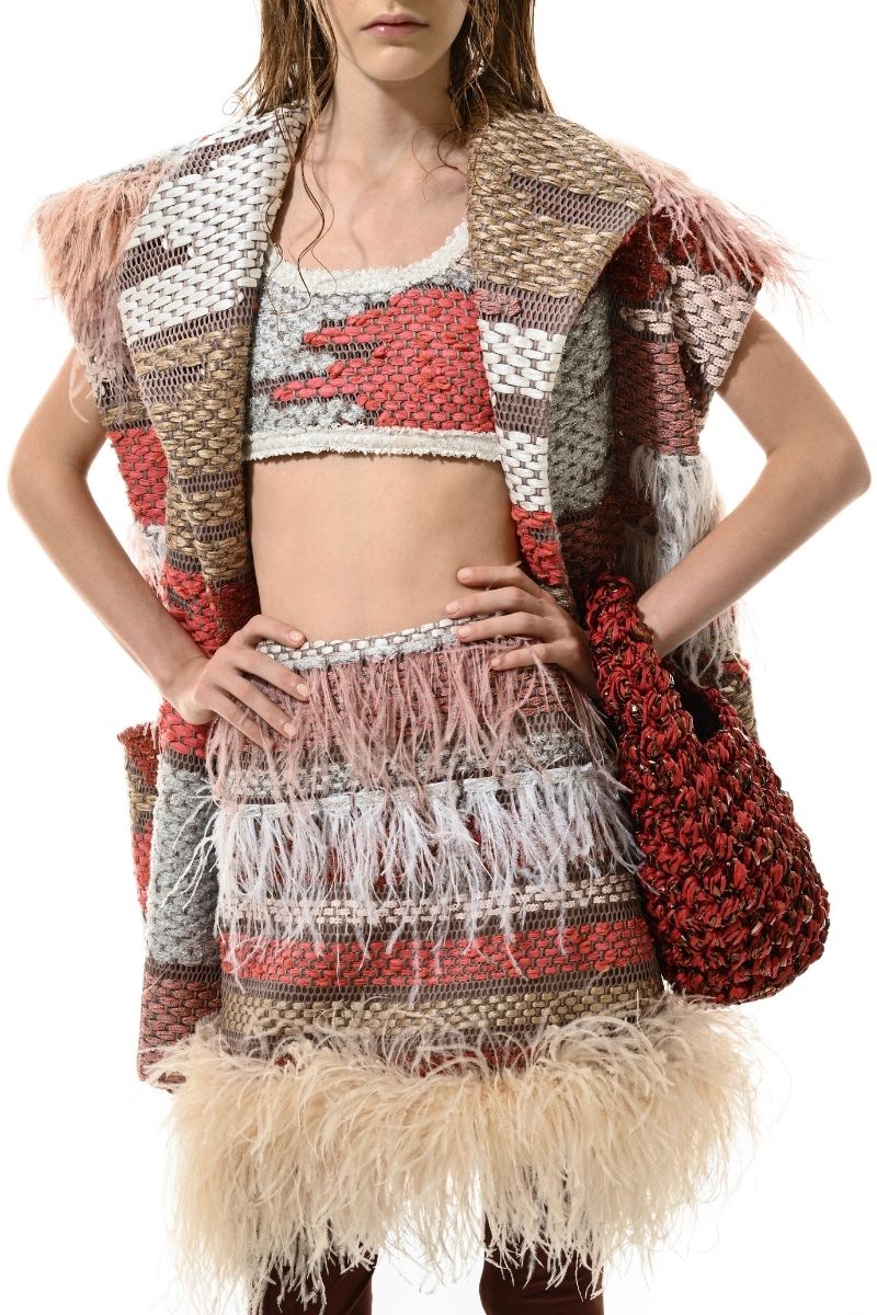 AVRIL VEST IN RED AND GOLD