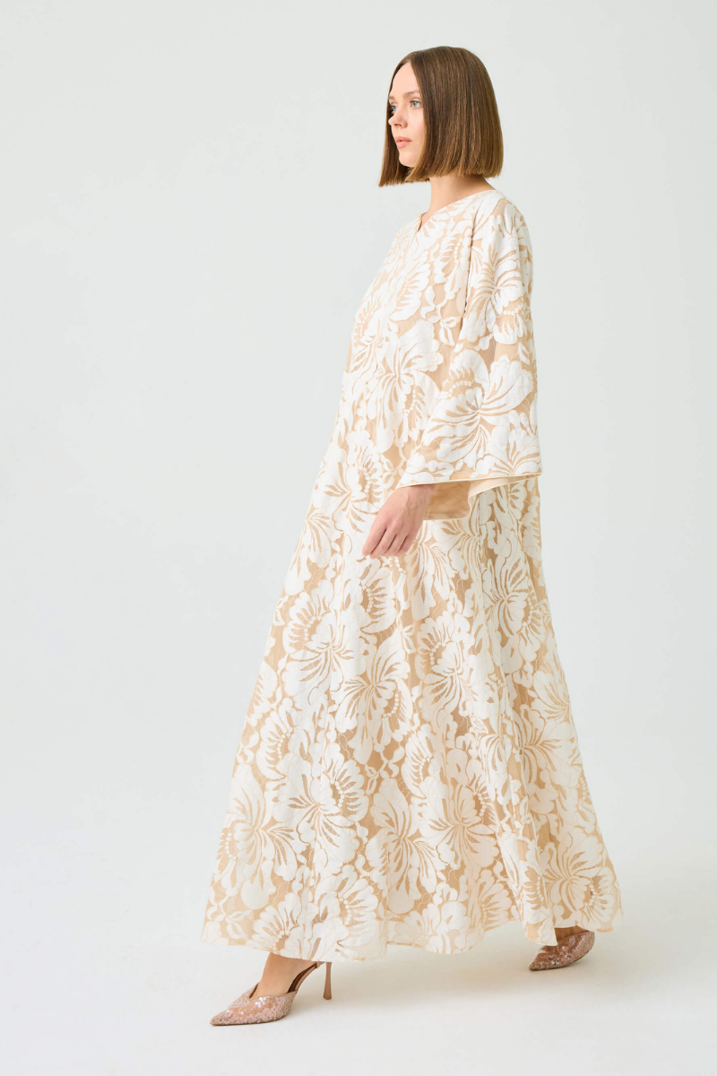 ESTARA LONG ZIPPERED DRESS WITH BEIGE LACE