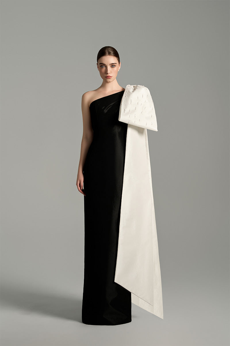 ASYMMETRIC ONE-SHOULDER COLUMN GOWN