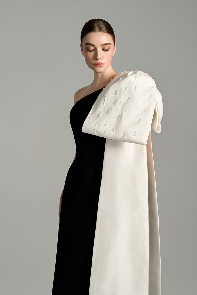 ASYMMETRIC ONE-SHOULDER COLUMN GOWN