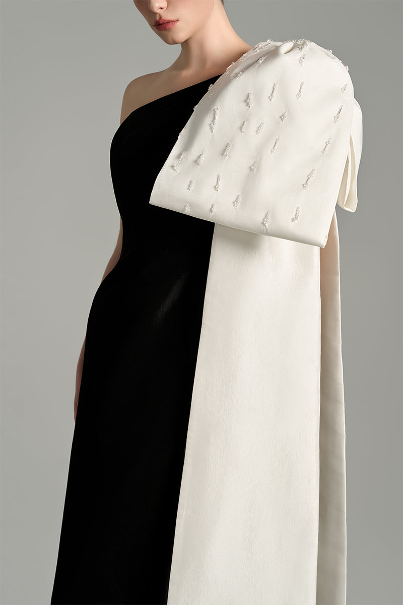 ASYMMETRIC ONE-SHOULDER COLUMN GOWN