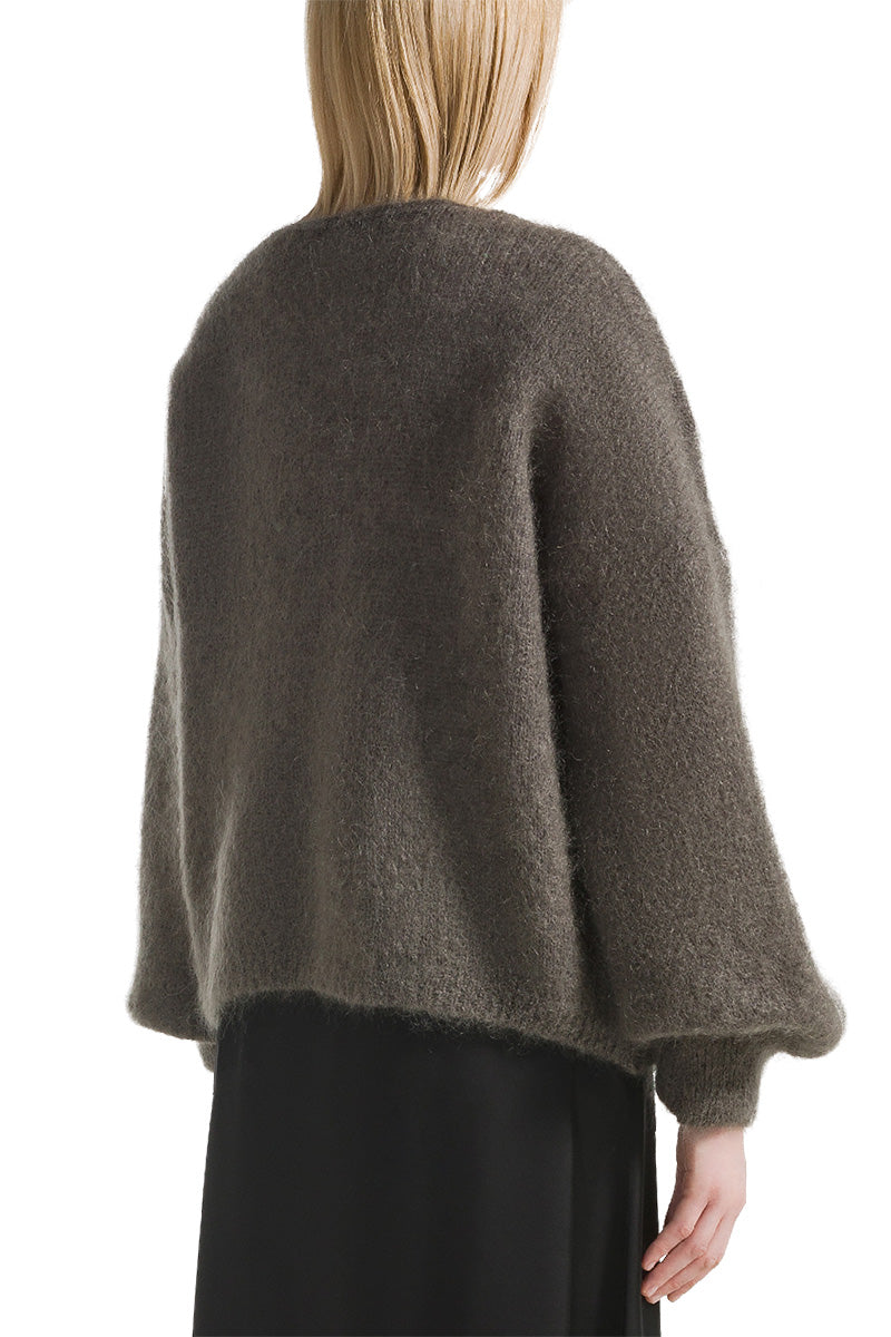 LEE SHORT CARDIGAN IN DARK TAUPE