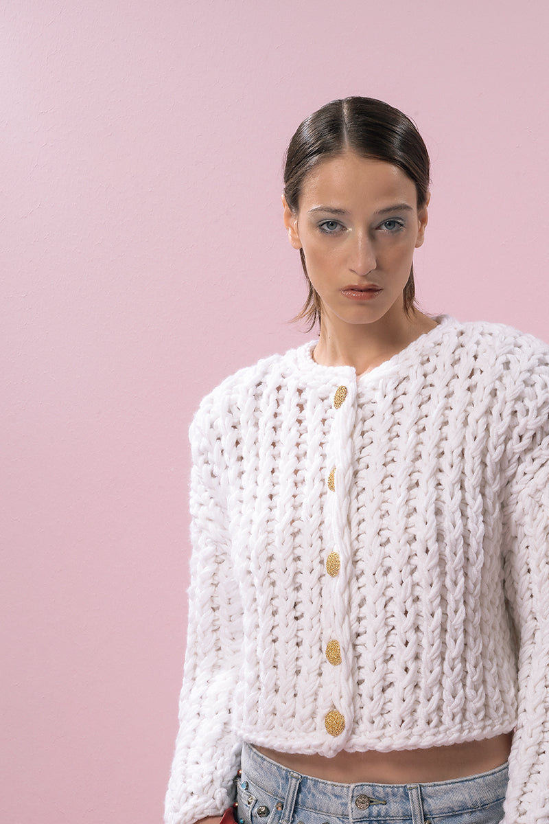 WHITE CABLE KNIT WOOL SWEATER