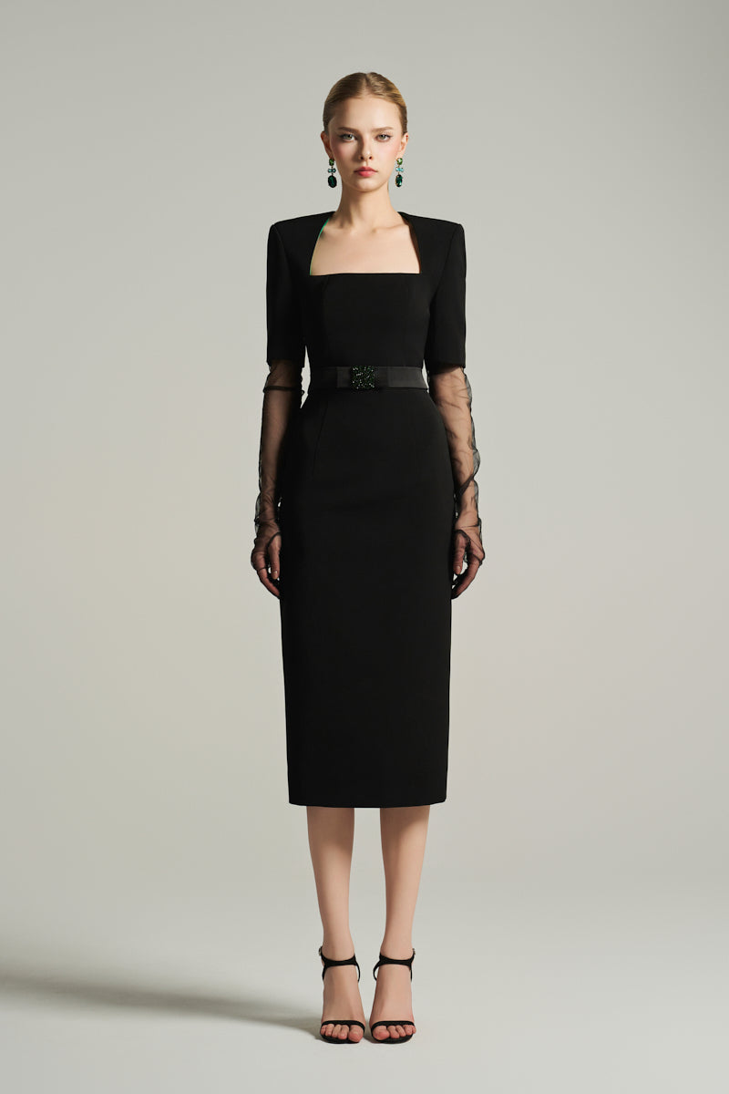 KNEE LENGTH DRESS IN BLACK