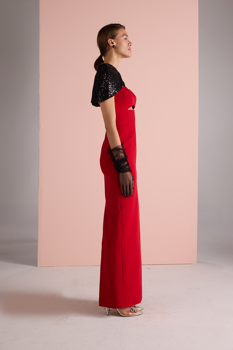 STRAPLESS TUBE DRESS WITH CAPE IN RED
