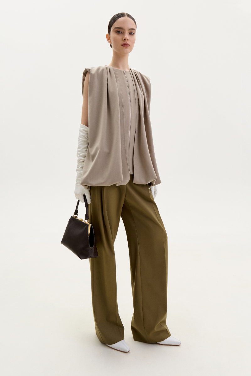 TAUPE VEST WITH ZIPPER AND BELT