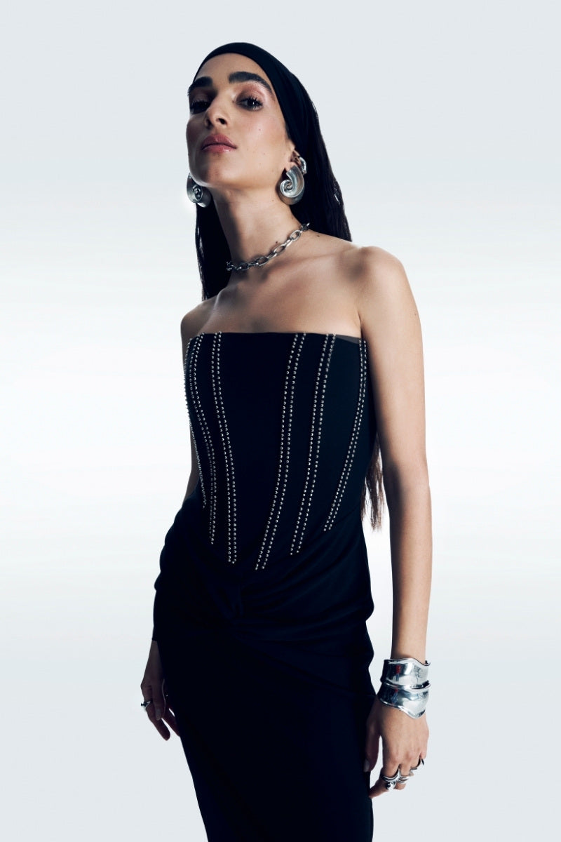 CORSET DETAILED STRAPLESS MIDI DRESS IN BLACK