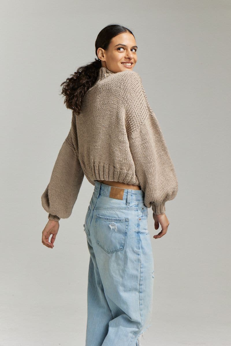 EVIE CROPPED TURTLENECK SWEATER