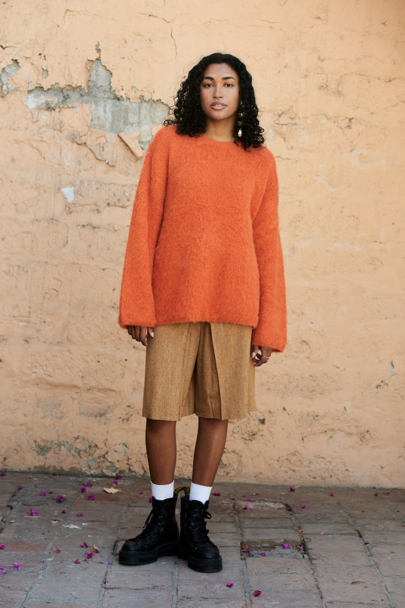 SURI KNITTED ORANGE CREWNECK