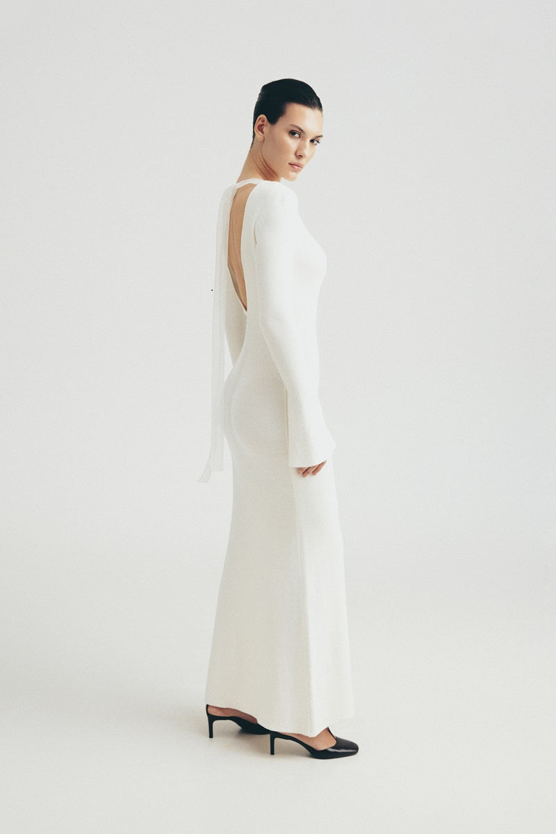 KNITTED MIDI DRESS IN WHITE