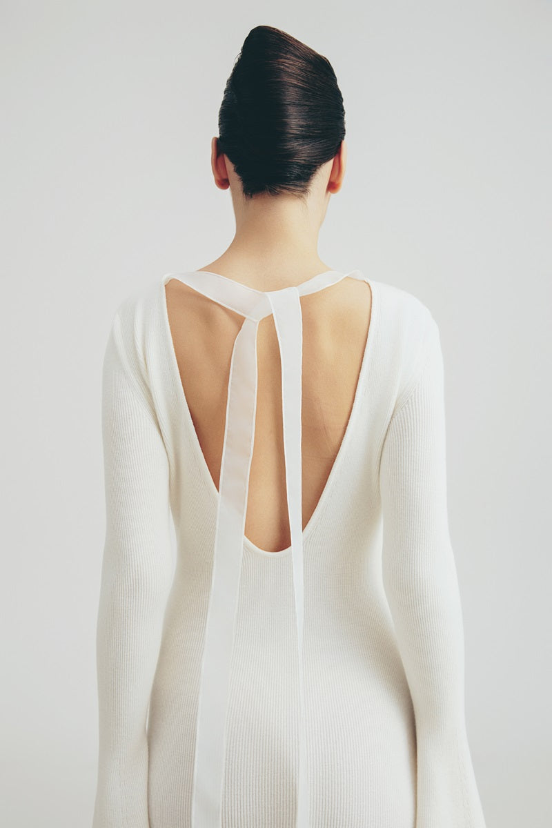 KNITTED MIDI DRESS IN WHITE