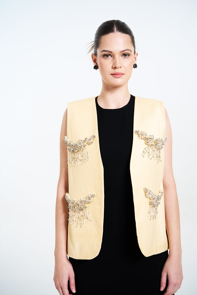 ALORA VEST IN SOFT YELLOW