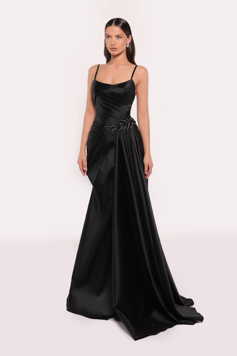 LEOVEL DRESS IN BLACK