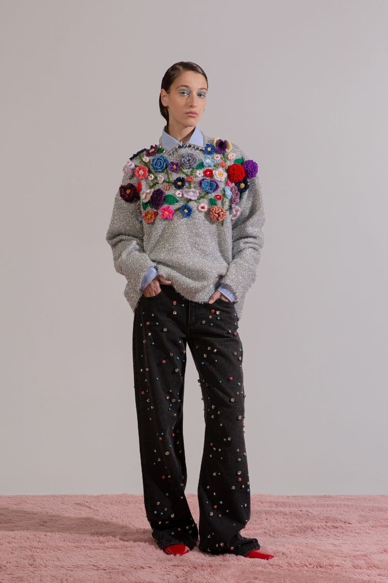 GRAY FLORIS EMBROIDERED SWEATER