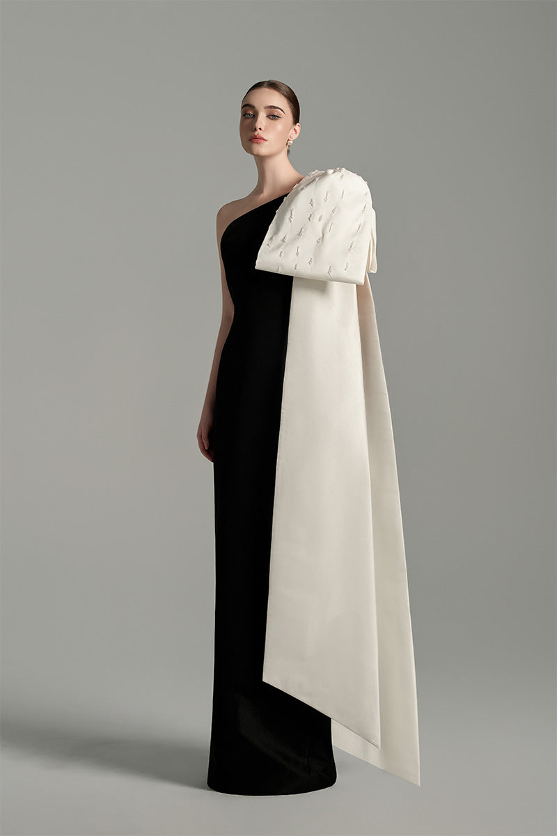 ASYMMETRIC ONE-SHOULDER COLUMN GOWN