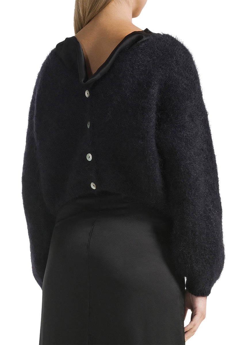 CORNELIA CROPPED IN BLACK