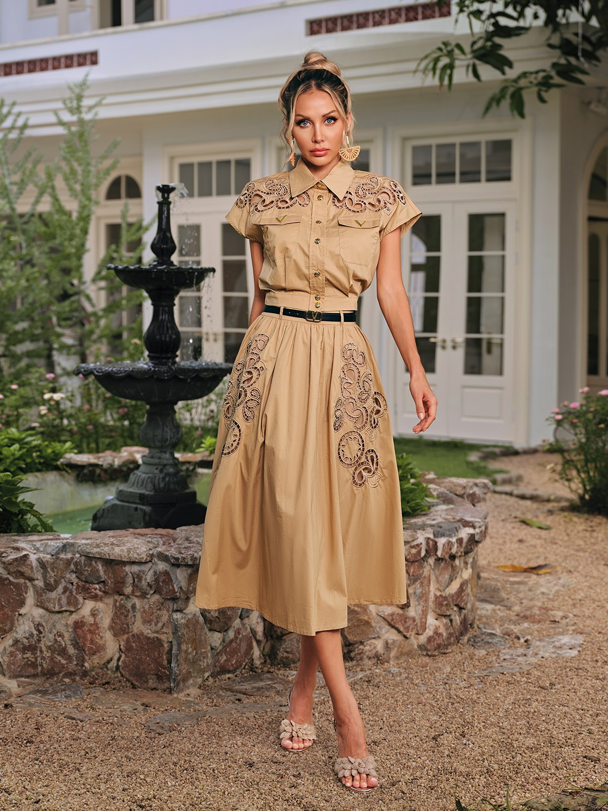 Daldrek Folded Collar Embroidered Skirt Set