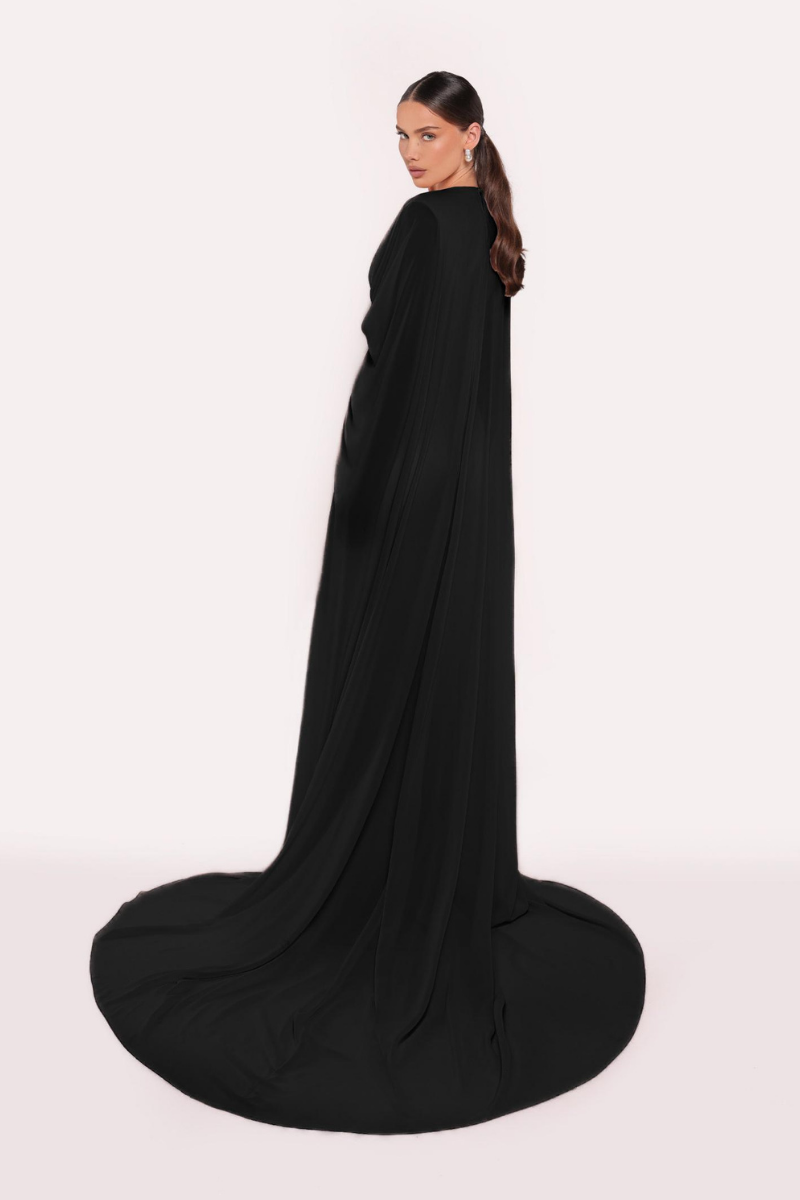 GAMIE DRESS IN BLACK