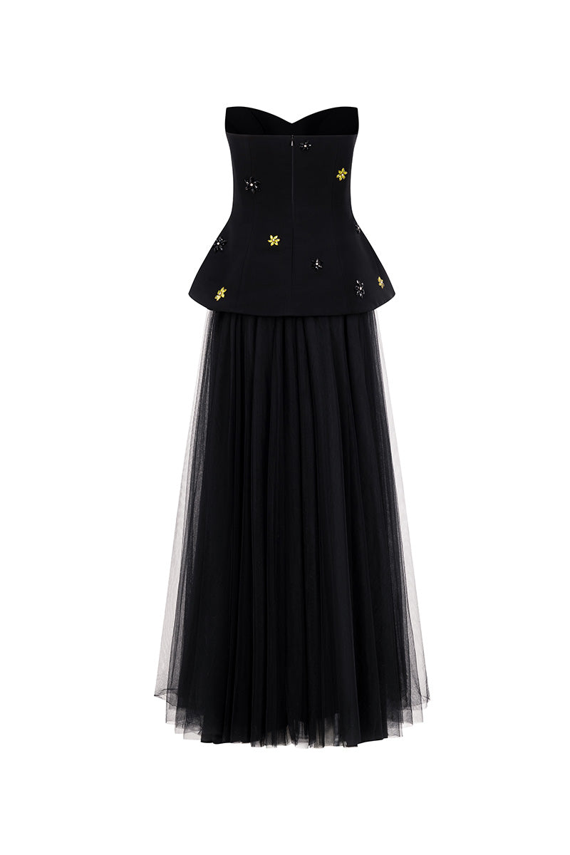 SWEETHEART NECKLINE GOWN IN BLACK