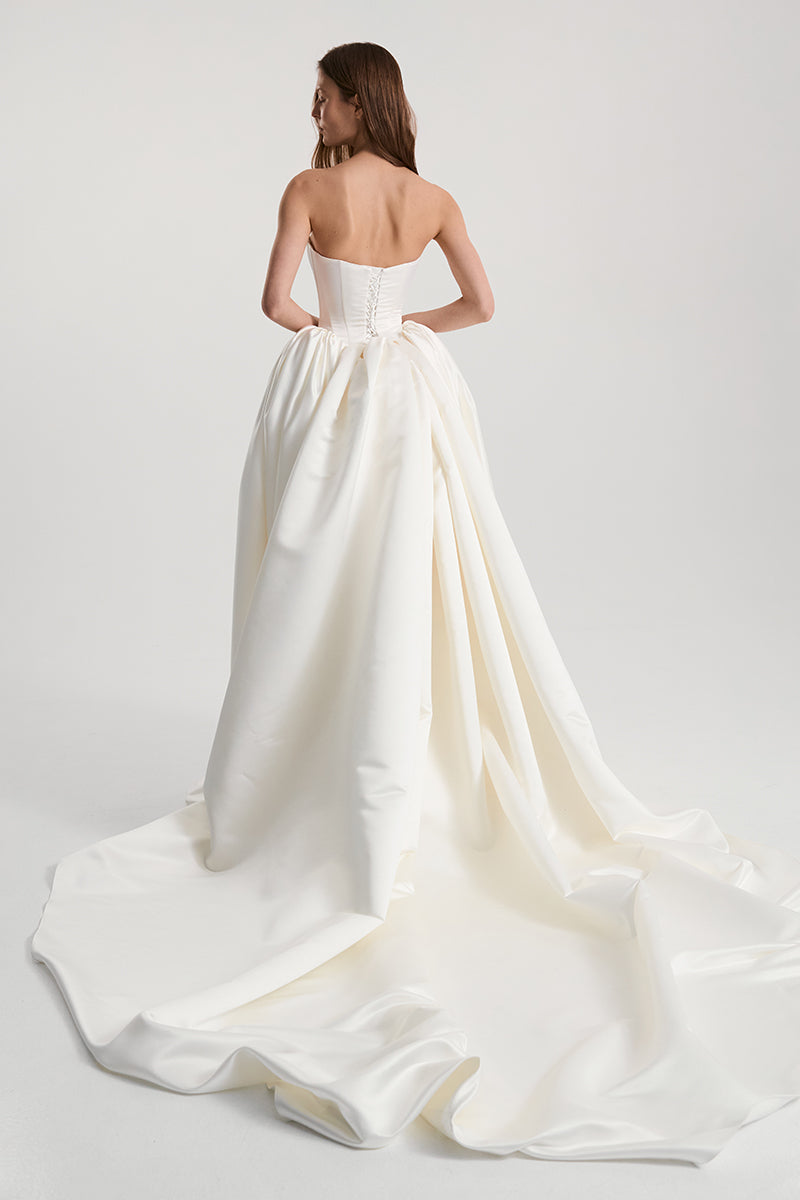 ETERNA DRESS SATIN IN OFF-WHITE