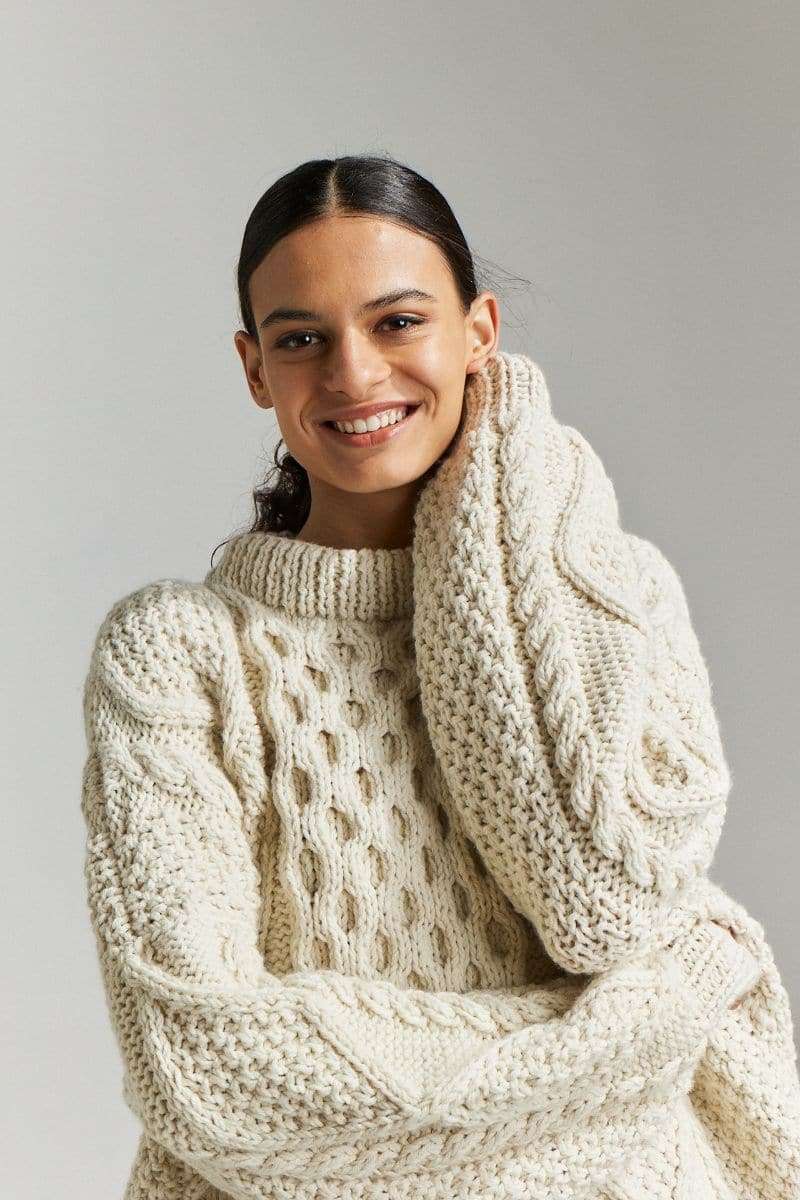OFF WHITE HONEY CREW NECK SWEATER