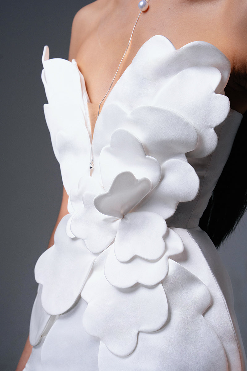 CULT MIA X HAPPY CLOTHING PEGGED SLEEVELESS TAFFETA MAXI DRESS IN WHITE