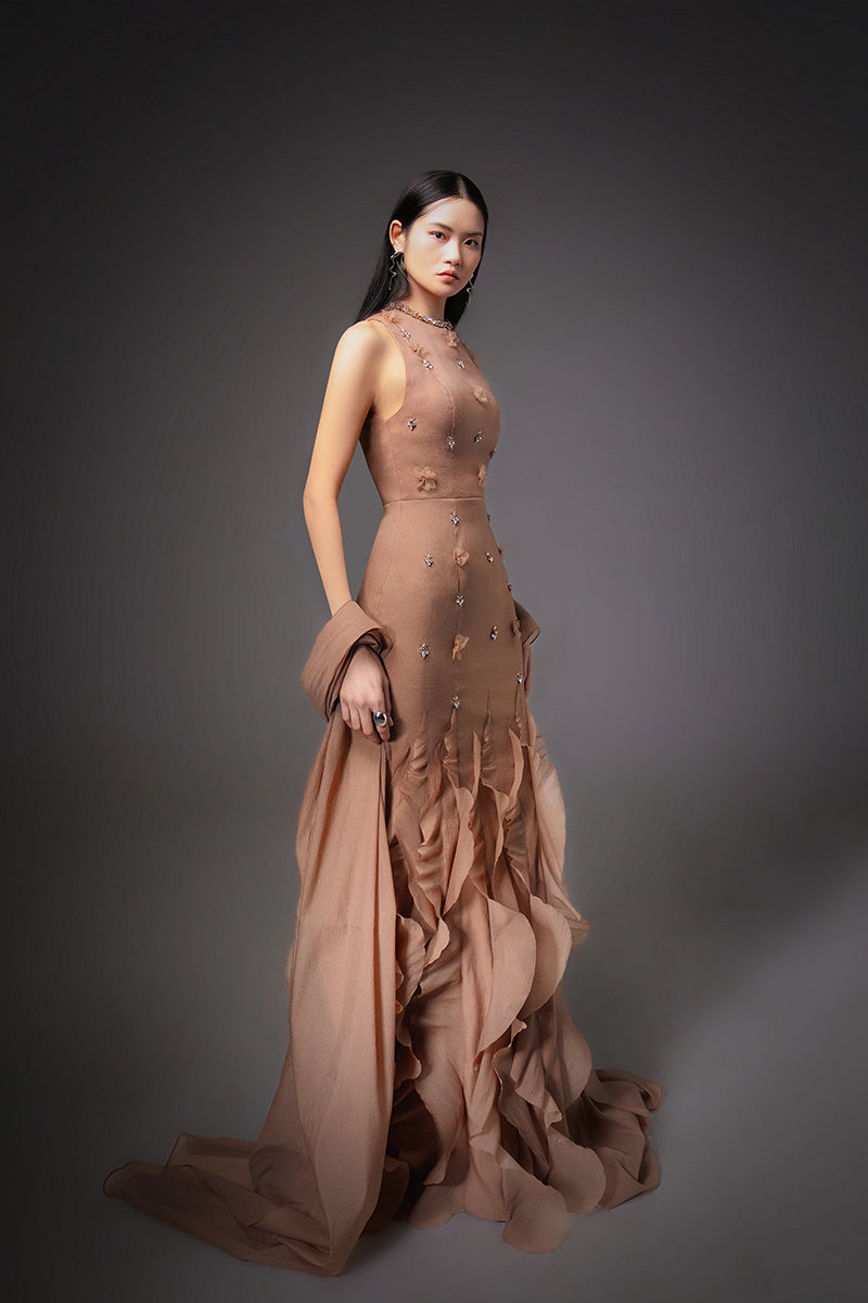CULT MIA X HAPPY CLOTHING POTTER MERMAID ORGANZA MAXI DRESS IN BROWN