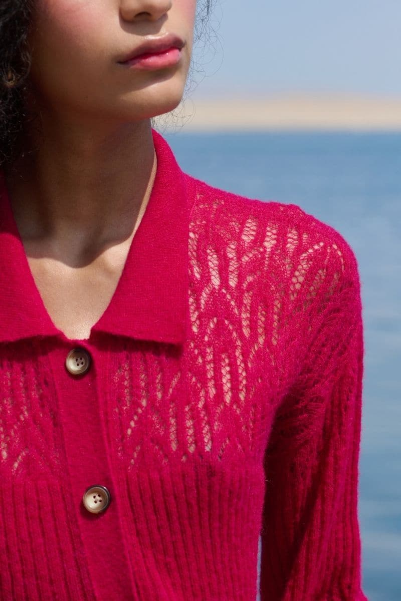 FRAMBUESA PINK ARAÑITA COLLARED CARDIGAN