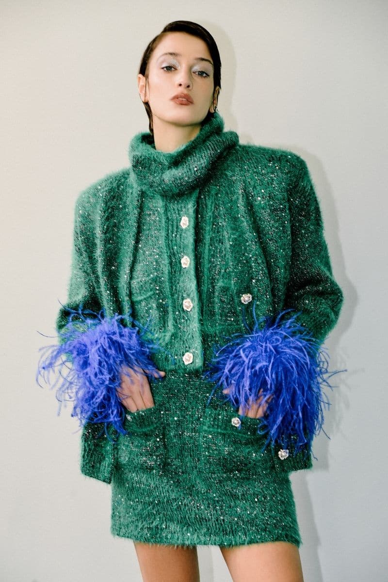 GREEN CARDIGAN WITH BLUE FEATHER-DETAILING