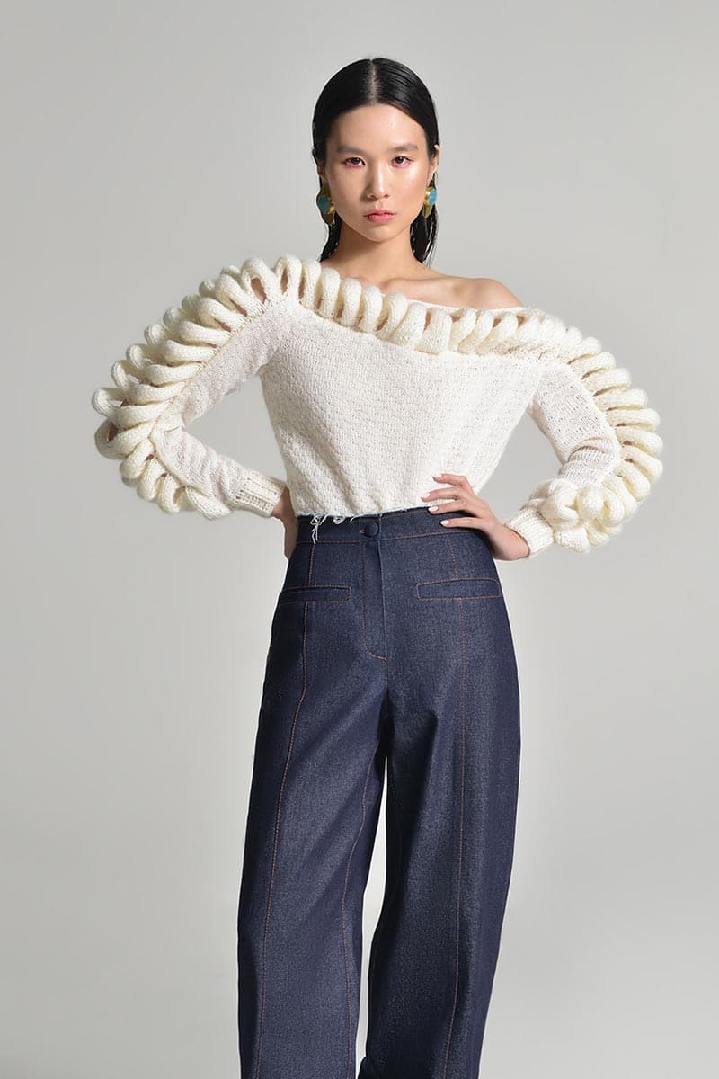 OFF-SHOULDER KNIT SWEATER